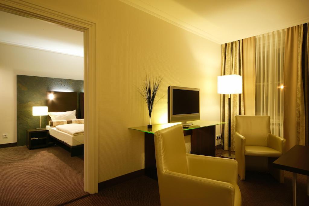 Hotel Am See Salzgitter Quarto foto